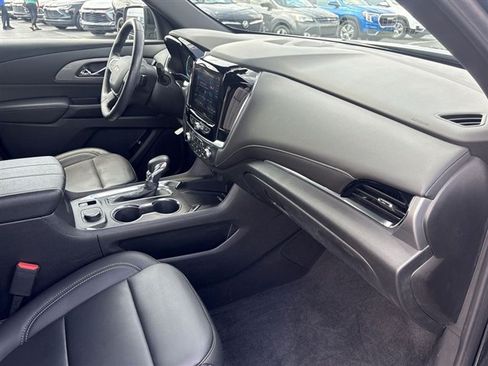 Certified 2023 Chevrolet Traverse LT w/ LPO, Floor Liner Package FWD image 27