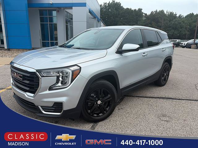 Used 2022 GMC Terrain SLE FWD image 1