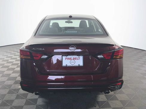 Used 2025 Nissan Altima 2.5 SV w/ SV Special Edition Package FWD image 5