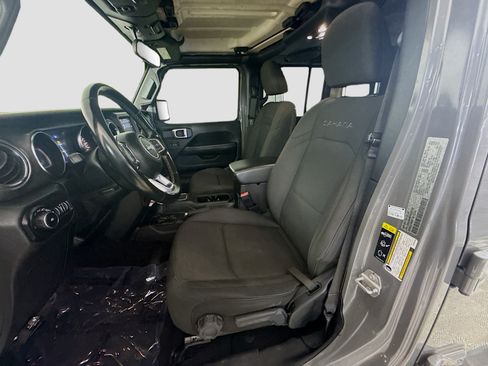 Used 2021 Jeep Wrangler Unlimited Sahara AWD/4WD image 22