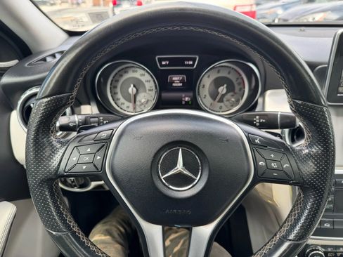 Used 2015 Mercedes-Benz GLA 250 4MATIC image 30