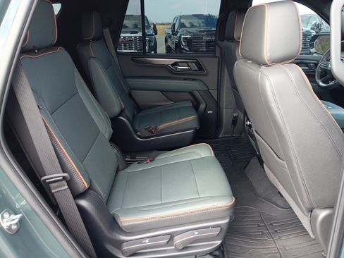 Used 2025 GMC Yukon AT4 w/ AT4 Premium Package image 24