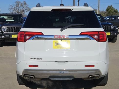 Used 2019 GMC Acadia Denali image 5