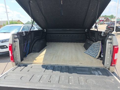 Used 2018 Ford F150 XLT w/ Equipment Group 302A Luxury AWD/4WD image 6