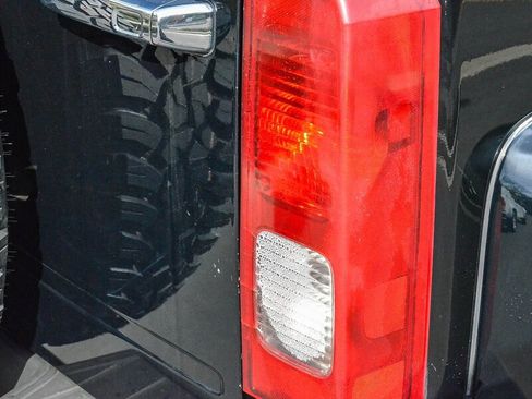 Used 2007 HUMMER H3 image 14