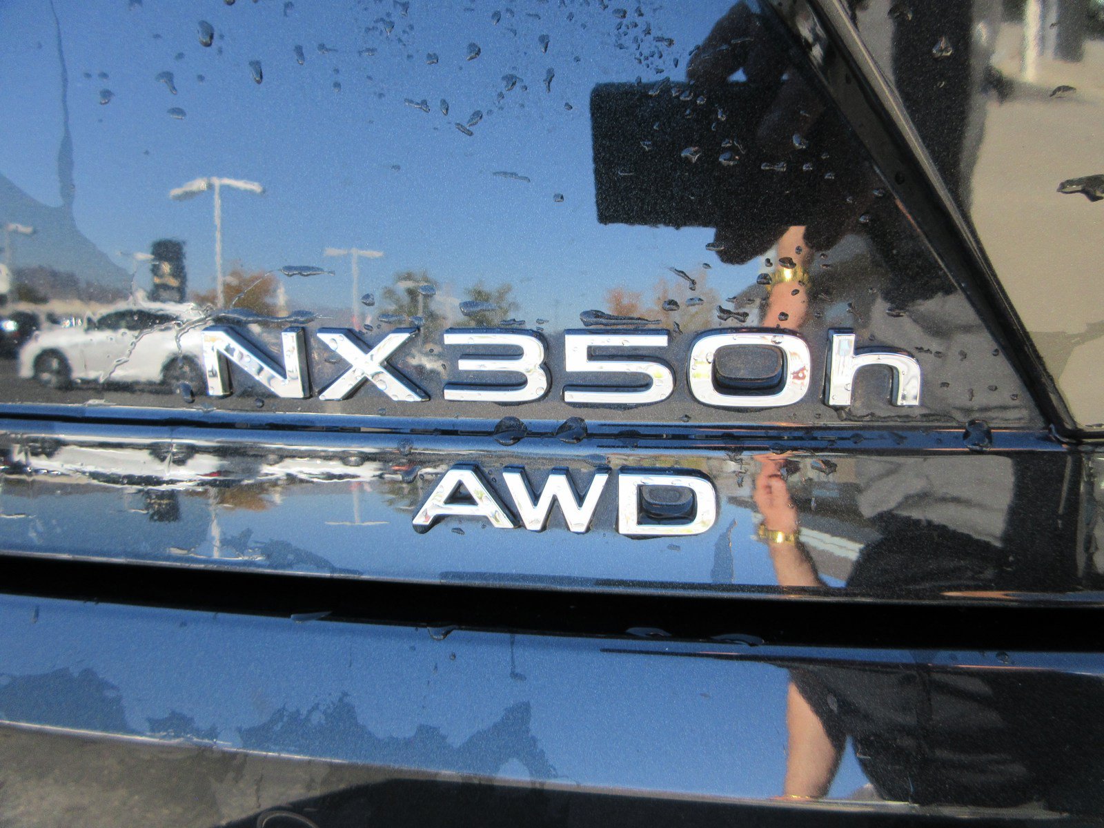 Used 2024 Lexus NX 350h AWD w/ Vision Package image 8