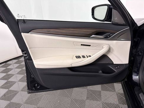Used 2022 BMW 540i w/ Executive Package RWD image 8