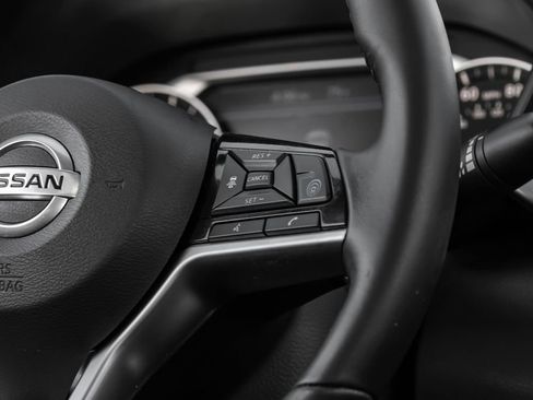 Used 2021 Nissan Altima 2.5 SV w/ SV Premium Package image 17