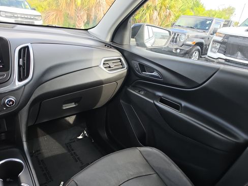 Certified 2020 Chevrolet Equinox LT w/ Midnight Edition FWD image 11