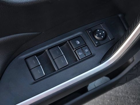 Certified 2022 Toyota RAV4 XLE AWD/4WD image 10