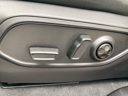 New 2025 Jeep Grand Cherokee Laredo X w/ Luxury Tech Group I image 21