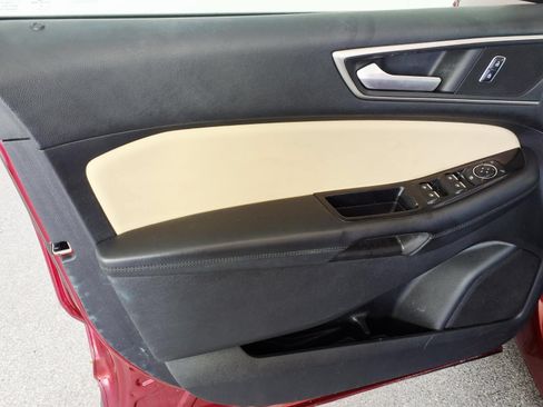 Used 2016 Ford Edge SEL w/ Equipment Group 201A AWD/4WD image 14