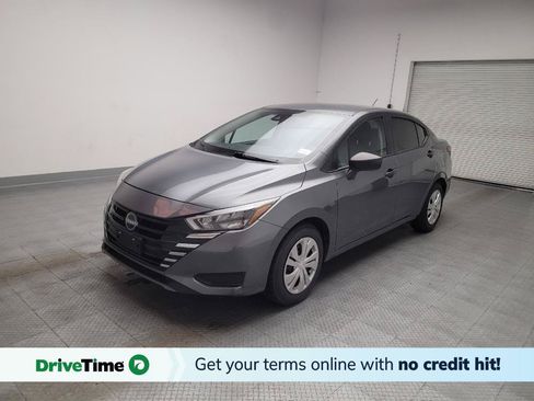 Used 2025 Nissan Versa S w/ Trunk Package FWD image 1