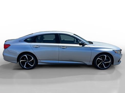 Used 2022 Honda Accord Sport image 6
