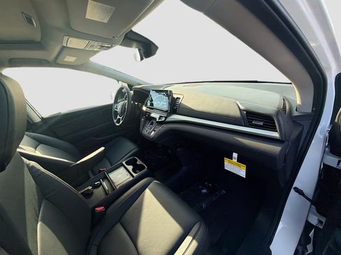 New 2026 Honda Odyssey EX-L image 24