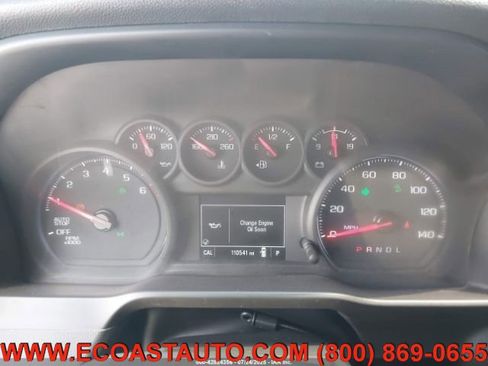 Used 2020 Chevrolet Silverado 1500 Custom w/ Custom Value Package image 8