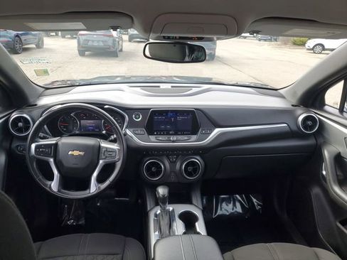 Used 2020 Chevrolet Blazer LT image 21
