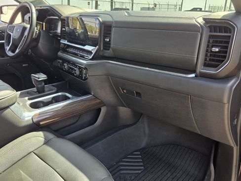 Used 2023 Chevrolet Silverado 1500 RST AWD/4WD image 17