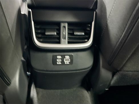 Certified 2024 Subaru Outback Premium image 22