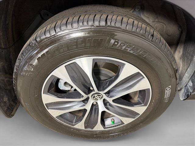 Used 2025 Toyota Highlander XLE AWD/4WD image 18