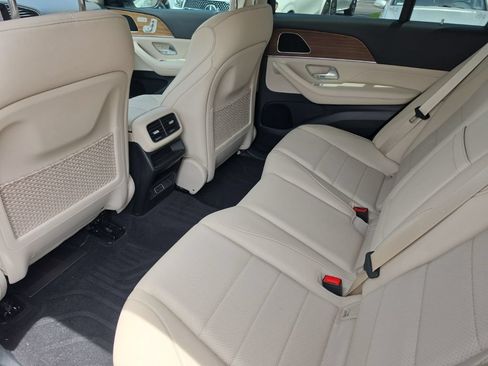 Certified 2025 Mercedes-Benz GLE 450e 4MATIC image 4