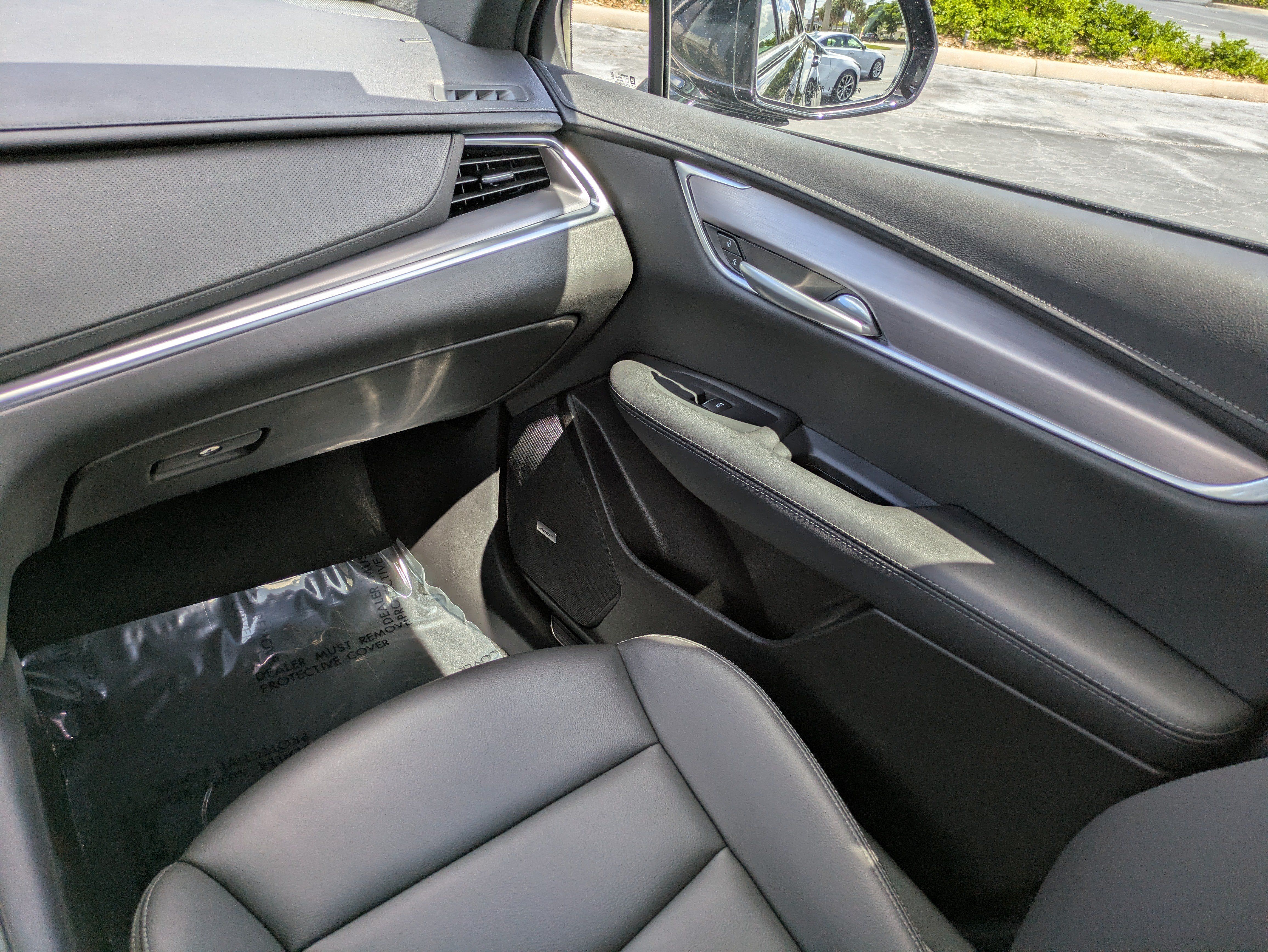 Certified 2025 Cadillac XT5 Luxury FWD image 14