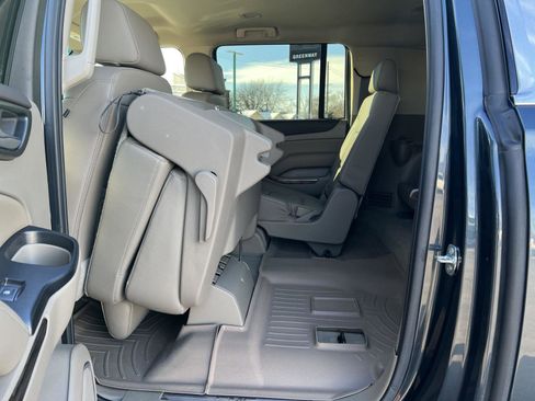 Used 2020 GMC Yukon XL SLT image 44
