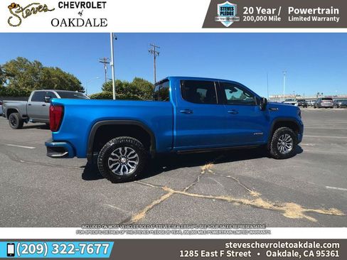 Used 2023 GMC Sierra 1500 AT4 w/ Technology Package AWD/4WD image 12