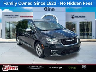 Used 2023 Chrysler Pacifica Limited FWD video 1