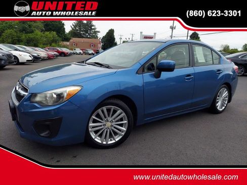 Used 2014 Subaru Impreza 2.0i Premium AWD/4WD image 1