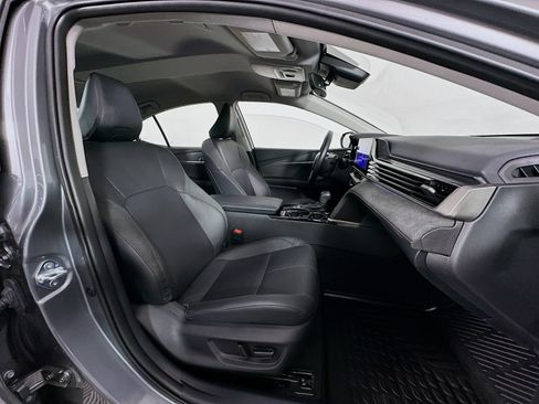 Certified 2025 Toyota Camry XLE AWD/4WD image 28