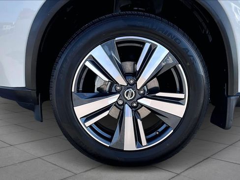 Used 2021 Nissan Rogue SL image 10