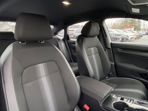 Used 2025 Honda Civic Sport image 23