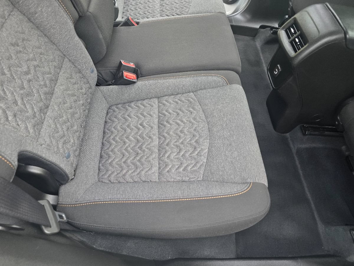 Used 2022 Chevrolet Equinox LT w/ Driver Convenience Package FWD image 27