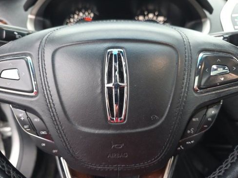 Used 2018 Lincoln MKZ Reserve w/ Climate Package image 12