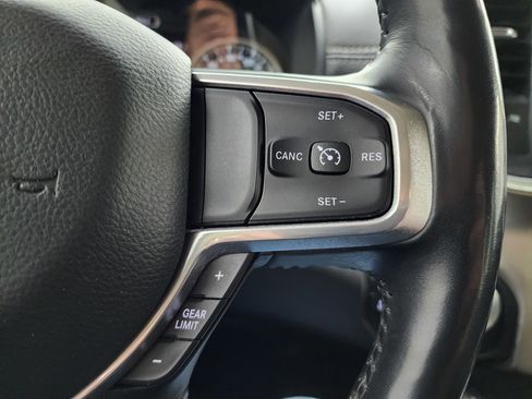 Used 2020 RAM 1500 Laramie image 16