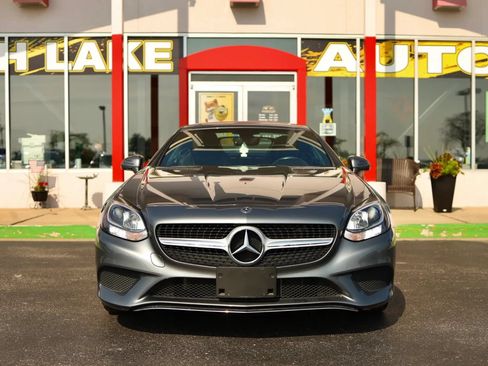 Used 2018 Mercedes-Benz SLC 300 image 2