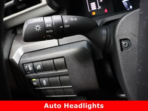 Used 2025 Toyota Tacoma SR5 image 25