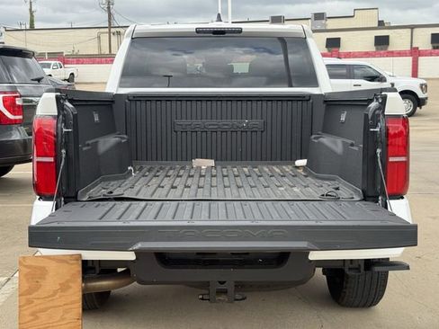 Used 2026 Toyota Tacoma TRD Sport RWD image 32