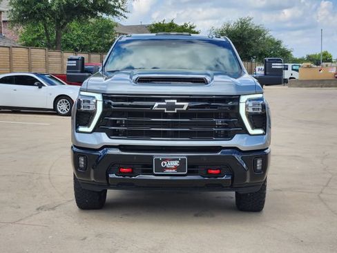 Used 2025 Chevrolet Silverado 2500 LTZ w/ LTZ Plus Package AWD/4WD image 10