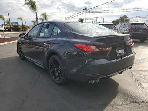 New 2026 Toyota Camry SE image 5