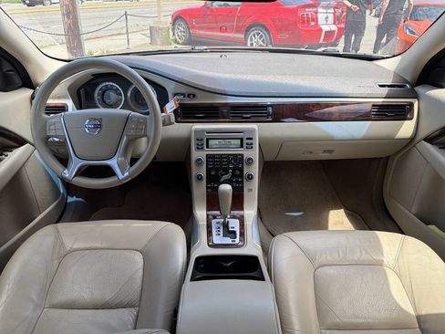 Used 2011 Volvo XC70 T6 AWD/4WD image 28