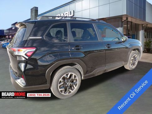 Used 2025 Subaru Forester Premium w/ Convenience Package #1 image 10