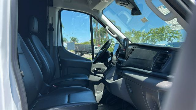 New 2026 Ford Transit 250 148 Medium Roof w/ Load Area Protection Package RWD image 11