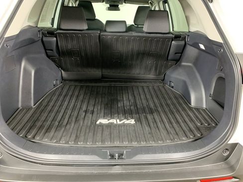Used 2025 Toyota RAV4 XLE image 13