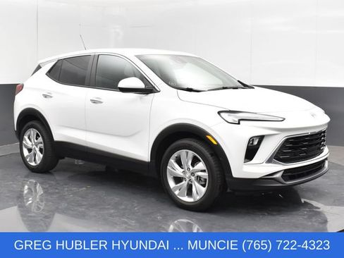Used 2024 Buick Encore GX Preferred w/ Comfort Package FWD image 4