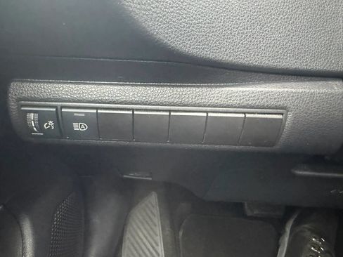 Used 2022 Toyota Corolla LE FWD image 17