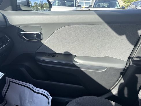 New 2025 Kia K4 EX image 22