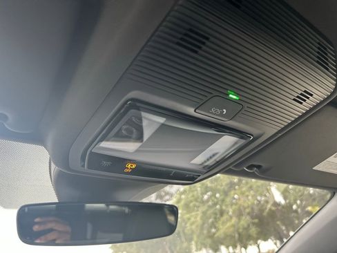 Used 2024 Volkswagen ID.4 2WD image 51