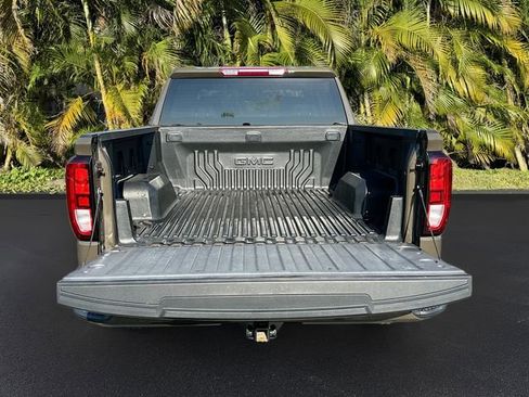 Used 2024 GMC Sierra 1500 Elevation image 25